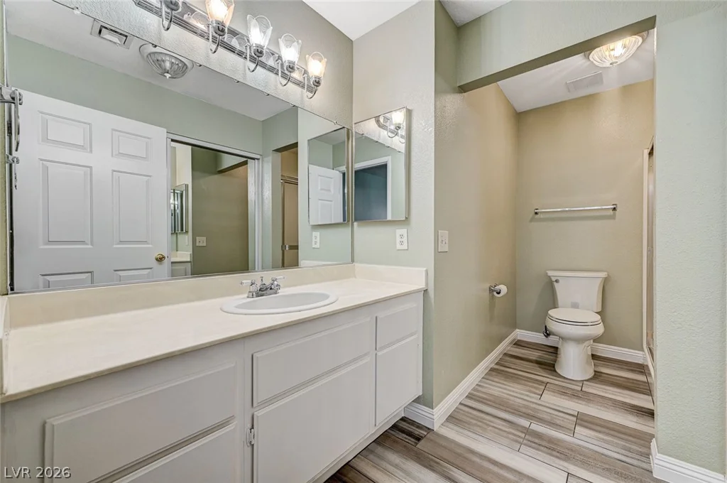 4899 Torrey Pines, Las Vegas, NV 89103
