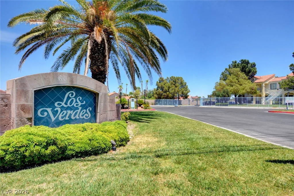 4899 Torrey Pines, Las Vegas, NV 89103