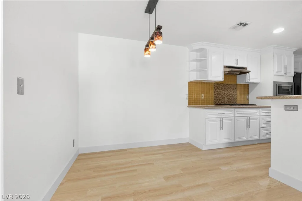 2200 Fort Apache, Las Vegas, NV 89117