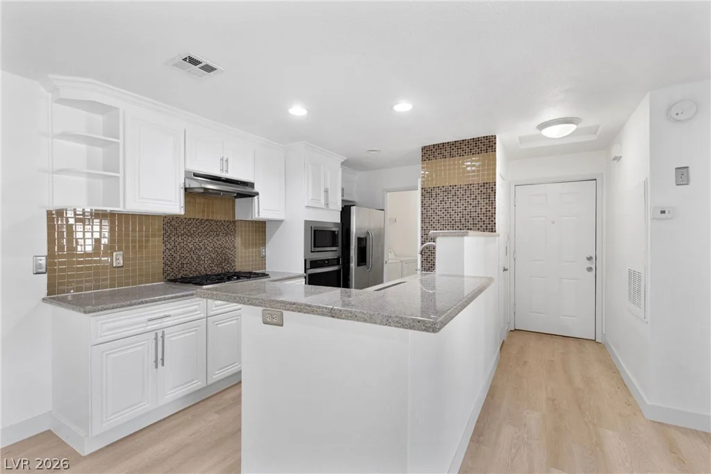 2200 Fort Apache, Las Vegas, NV 89117