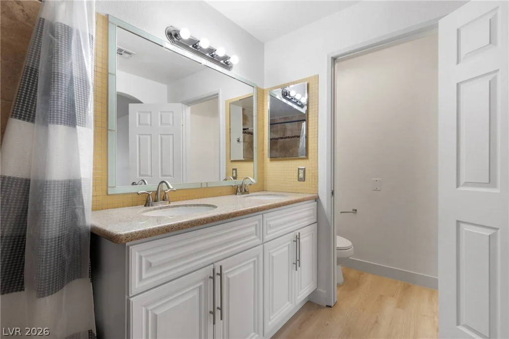 2200 Fort Apache, Las Vegas, NV 89117
