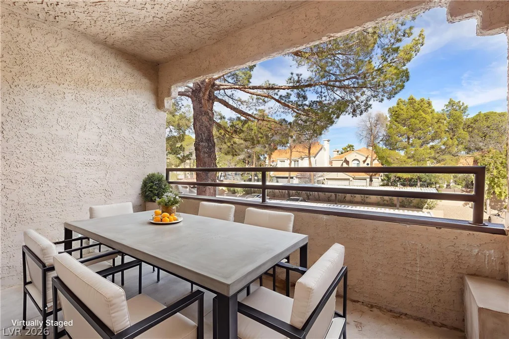2200 Fort Apache, Las Vegas, NV 89117