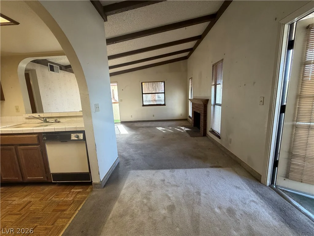 6121 Oakey, Las Vegas, NV 89146