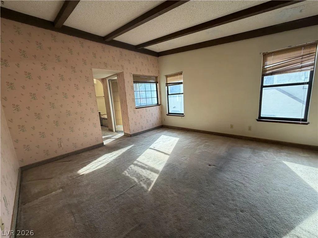 6121 Oakey, Las Vegas, NV 89146