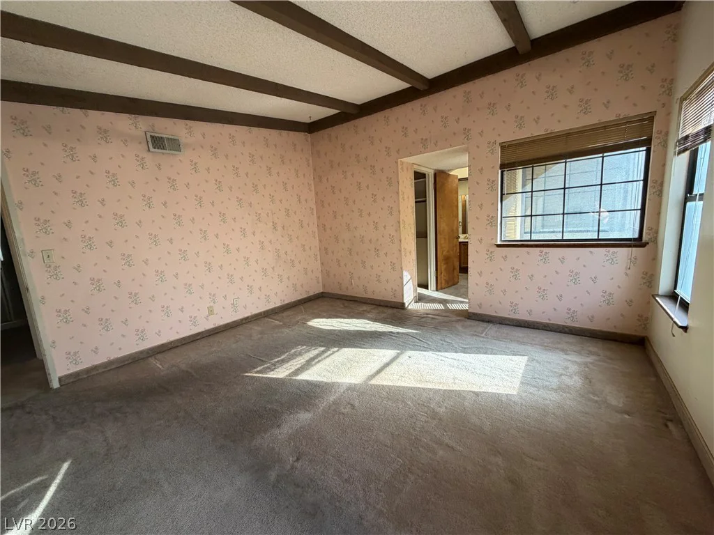 6121 Oakey, Las Vegas, NV 89146