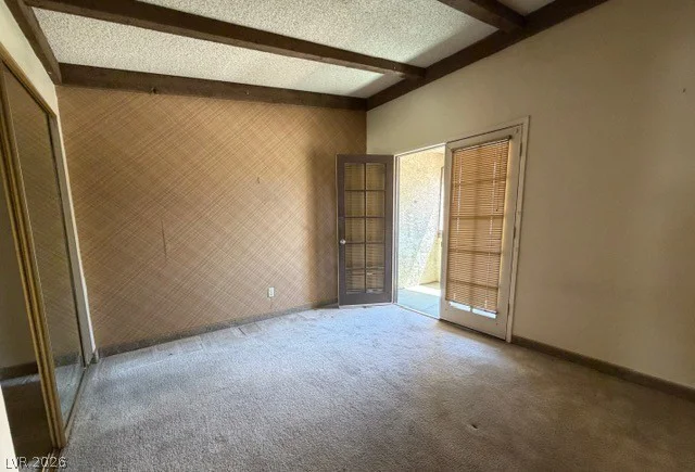 6121 Oakey, Las Vegas, NV 89146