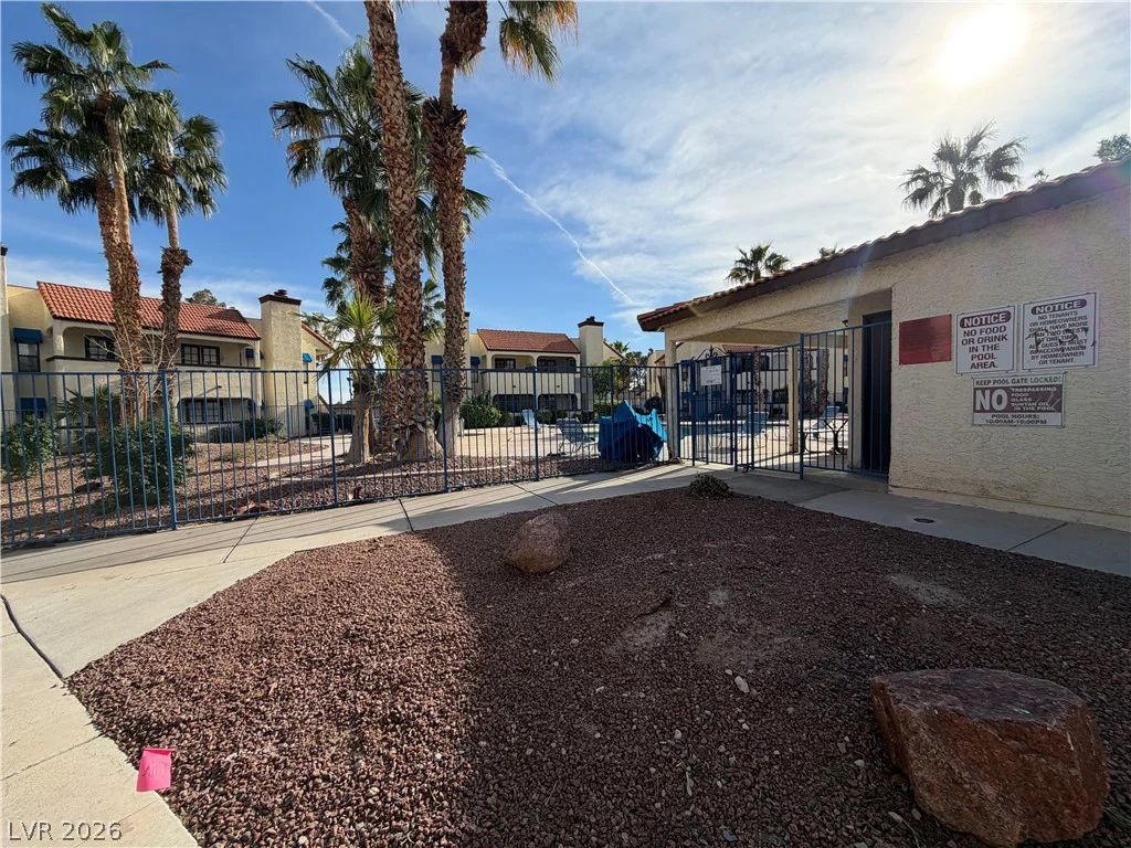 6121 Oakey, Las Vegas, NV 89146