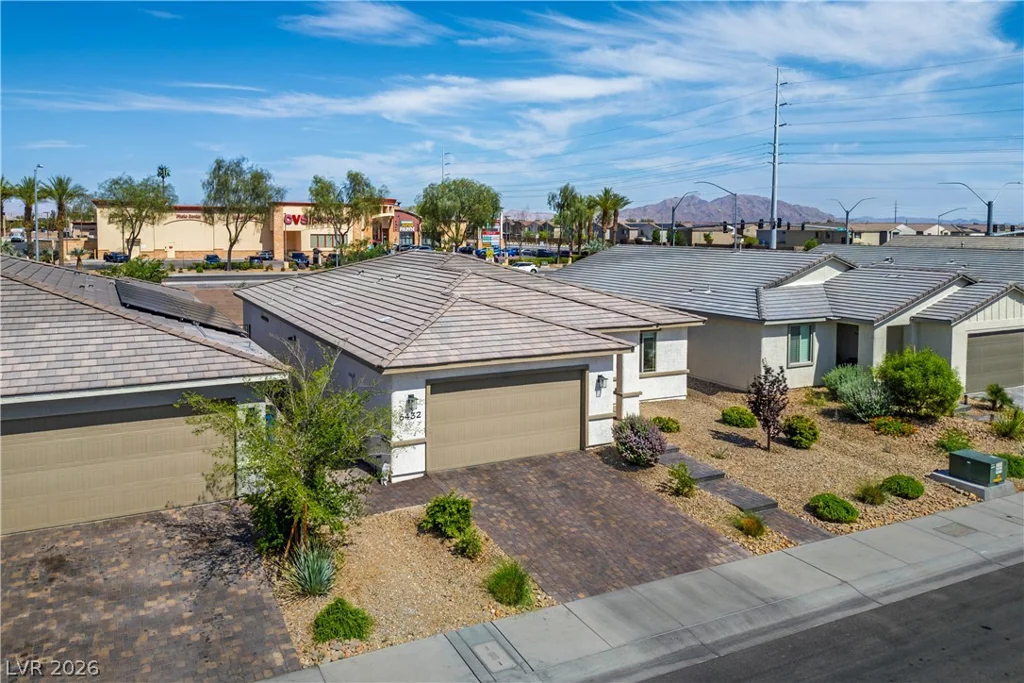 6432 Linden, North Las Vegas, NV 89086