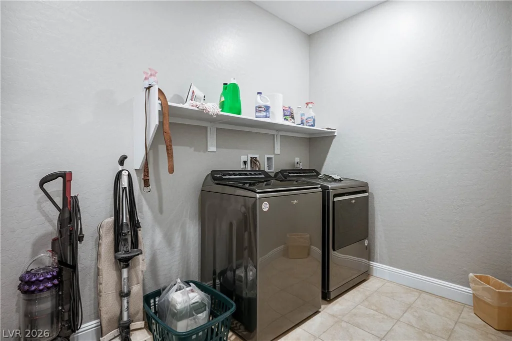 6432 Linden, North Las Vegas, NV 89086