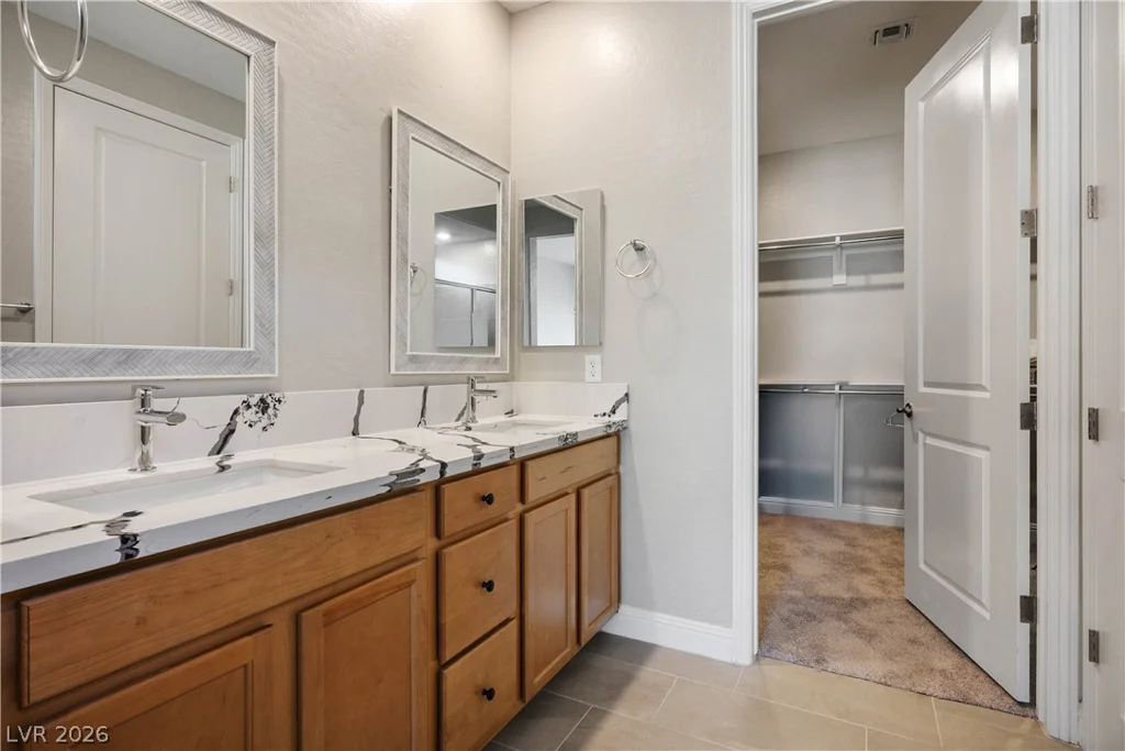 6432 Linden, North Las Vegas, NV 89086