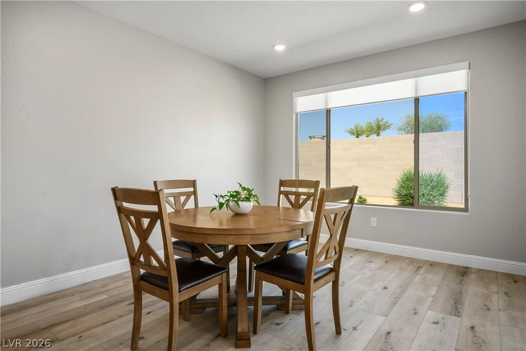 6432 Linden, North Las Vegas, NV 89086