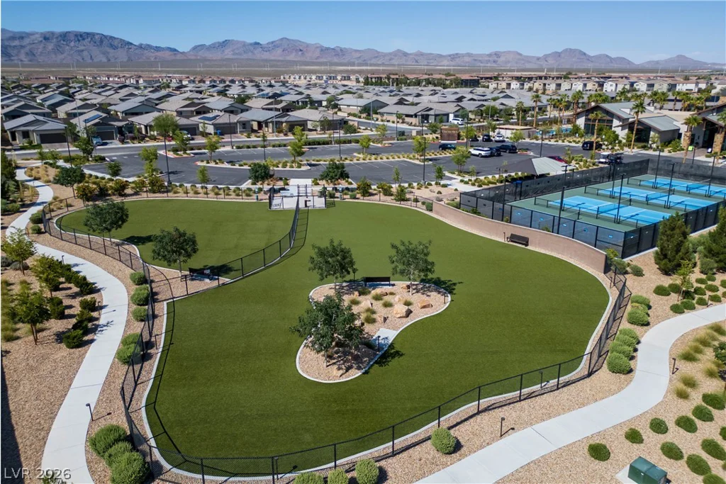6432 Linden, North Las Vegas, NV 89086
