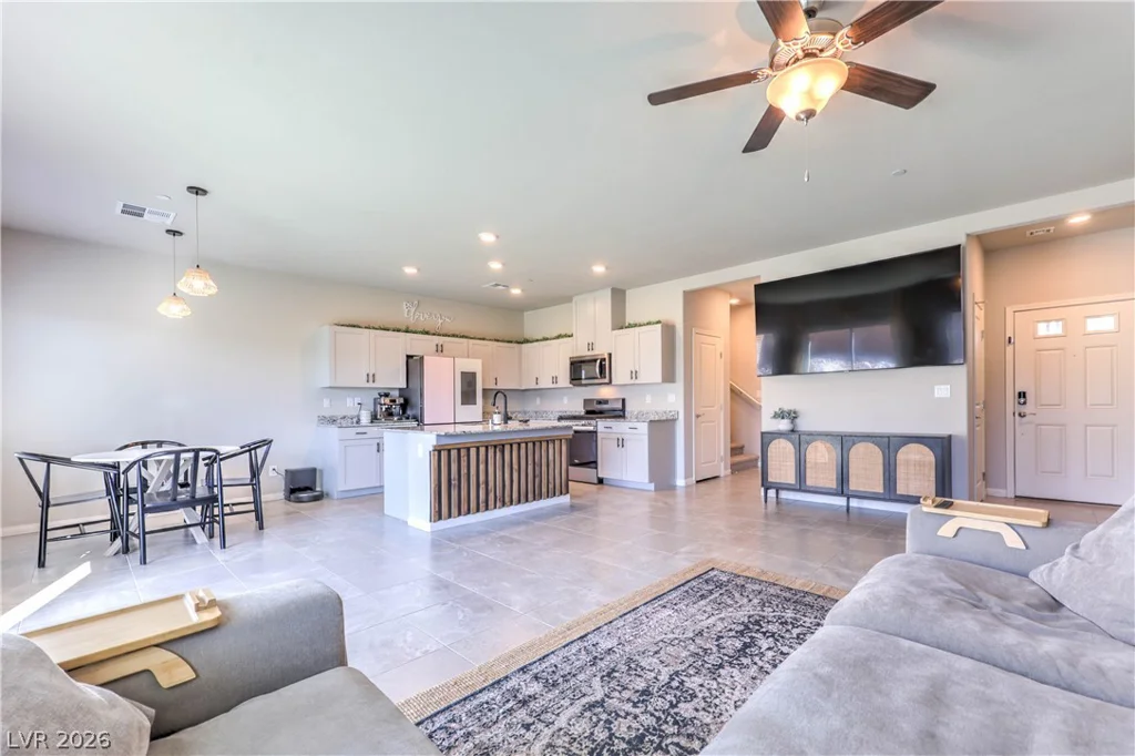10261 Crimson Meadow, Las Vegas, NV 89166