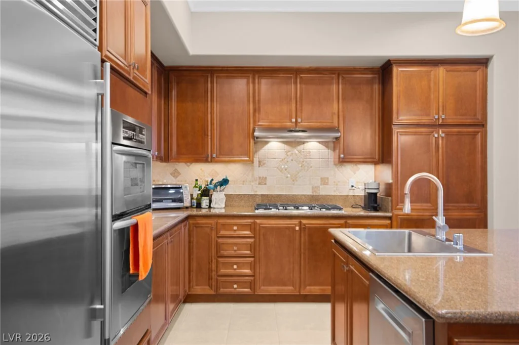 15 Via Mantova, Henderson, NV 89011