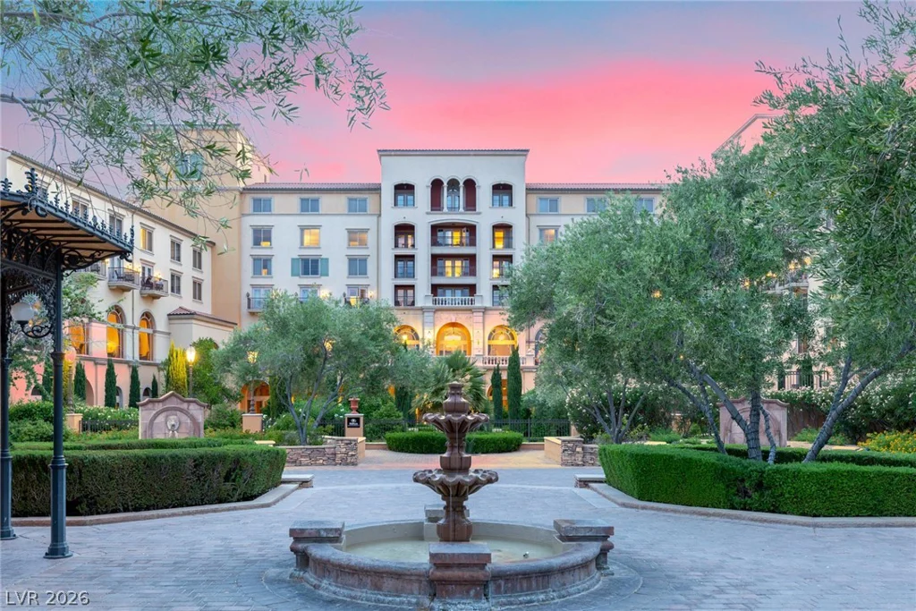15 Via Mantova, Henderson, NV 89011