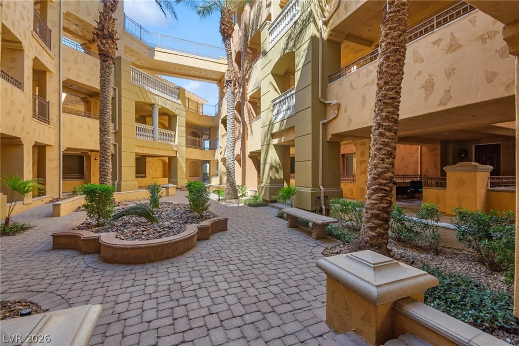 15 Via Mantova, Henderson, NV 89011