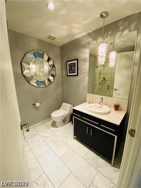 4471 Dean Martin, Las Vegas, NV 89103
