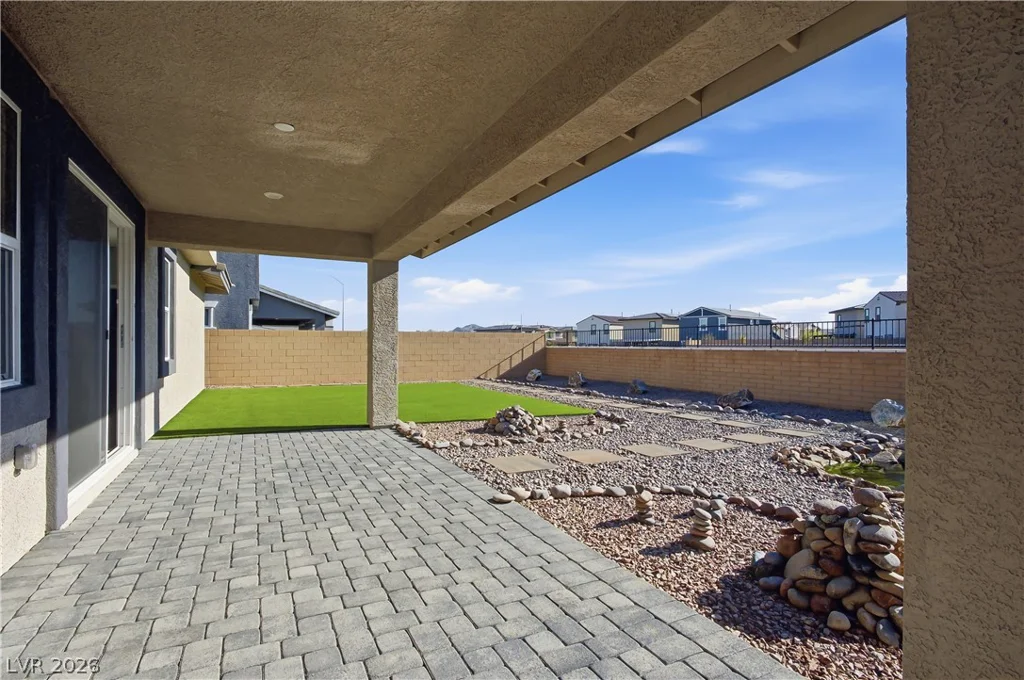 1144 Green Lovebird, Henderson, NV 89011