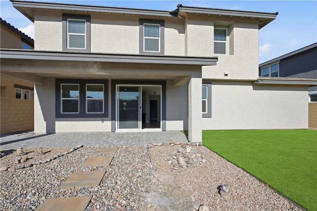 1144 Green Lovebird, Henderson, NV 89011