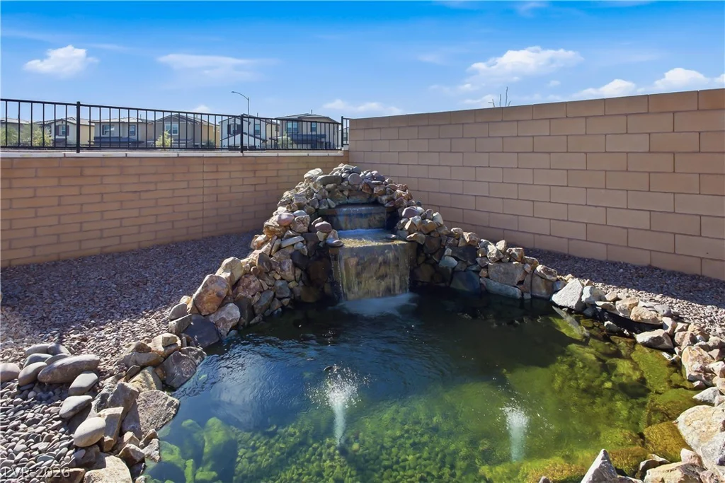 1144 Green Lovebird, Henderson, NV 89011