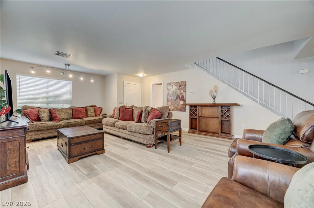 10012 Long Cattle, Las Vegas, NV 89117