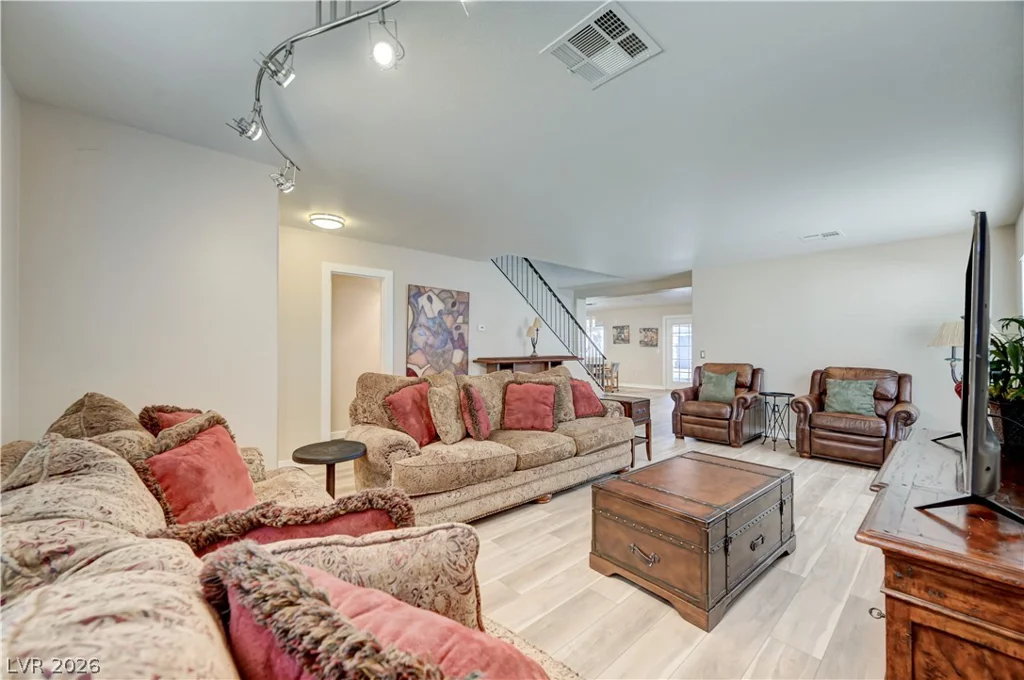 10012 Long Cattle, Las Vegas, NV 89117
