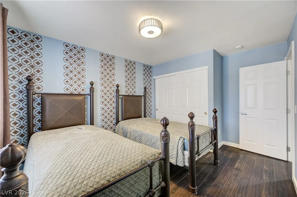 10012 Long Cattle, Las Vegas, NV 89117