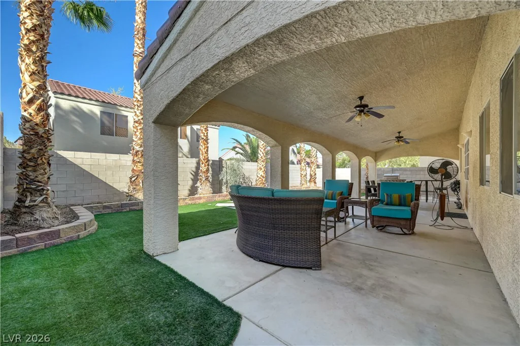 10012 Long Cattle, Las Vegas, NV 89117