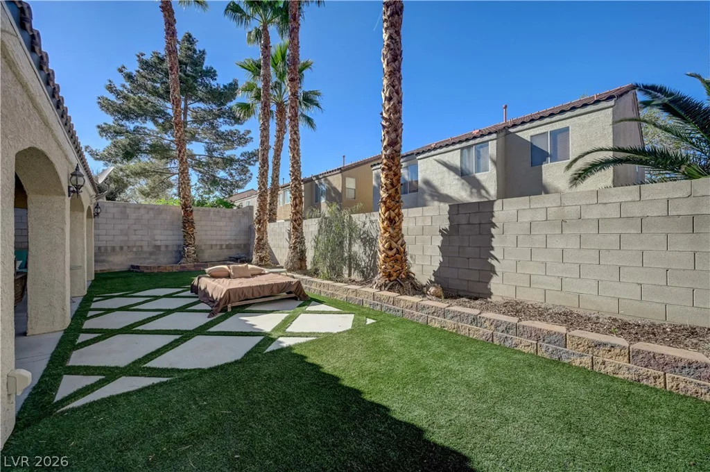 10012 Long Cattle, Las Vegas, NV 89117