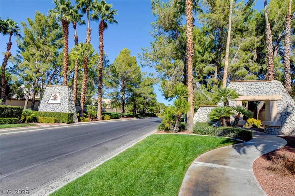 10012 Long Cattle, Las Vegas, NV 89117