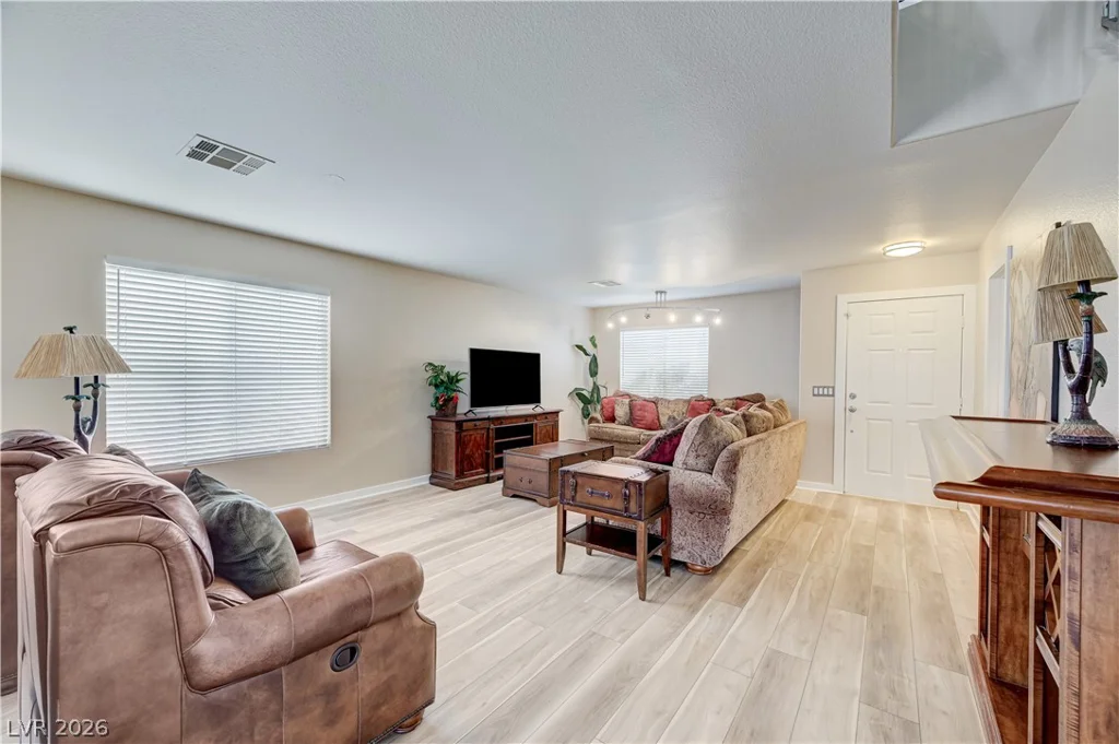 10012 Long Cattle, Las Vegas, NV 89117