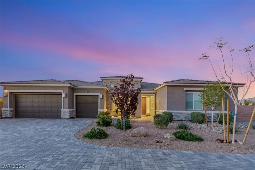8767 Tenaya, Las Vegas, NV 89113