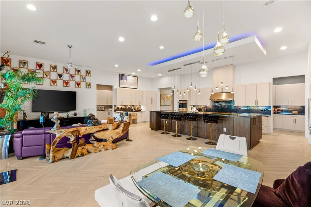 8767 Tenaya, Las Vegas, NV 89113