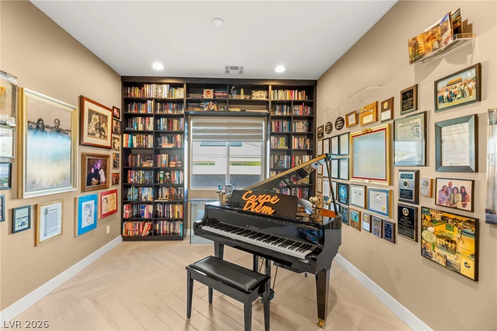 8767 Tenaya, Las Vegas, NV 89113