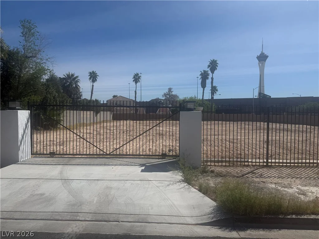 1629 Westwood, Las Vegas, NV 89102