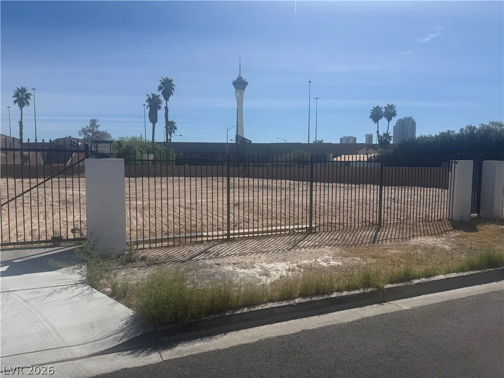 1629 Westwood, Las Vegas, NV 89102
