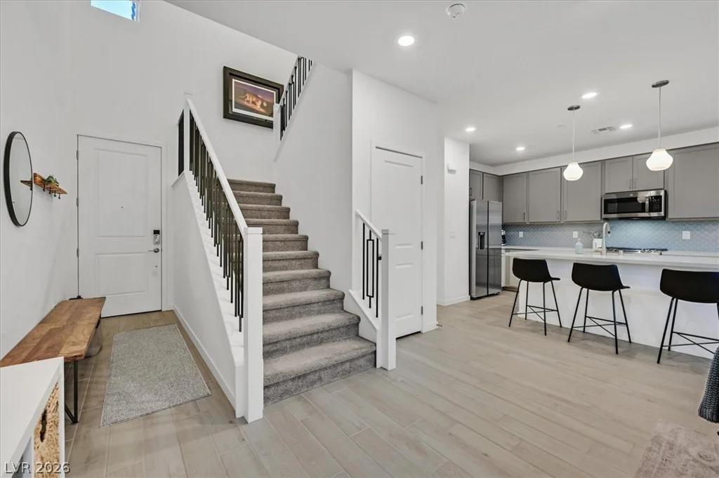 11636 Desert Hollow, Las Vegas, NV 89138