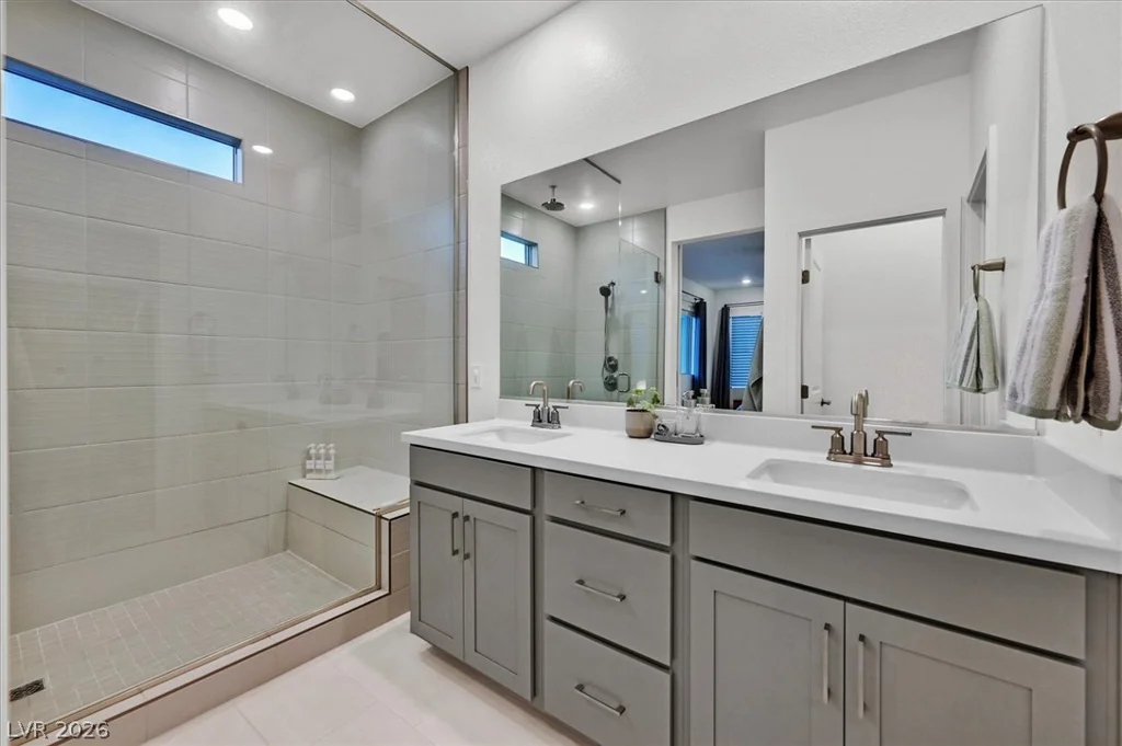 11636 Desert Hollow, Las Vegas, NV 89138