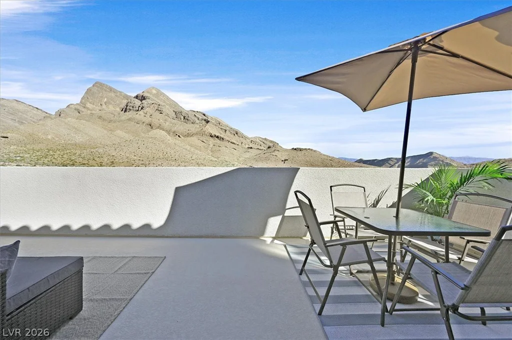 11636 Desert Hollow, Las Vegas, NV 89138
