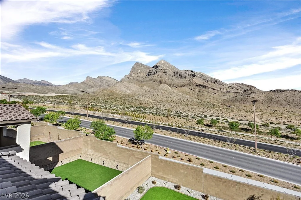 11636 Desert Hollow, Las Vegas, NV 89138