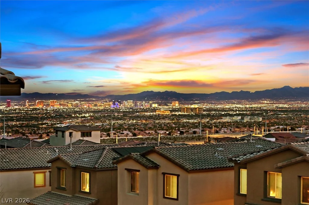 11636 Desert Hollow, Las Vegas, NV 89138