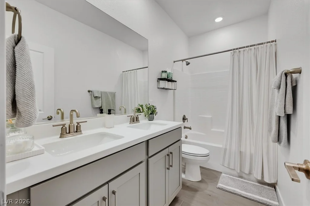 11636 Desert Hollow, Las Vegas, NV 89138