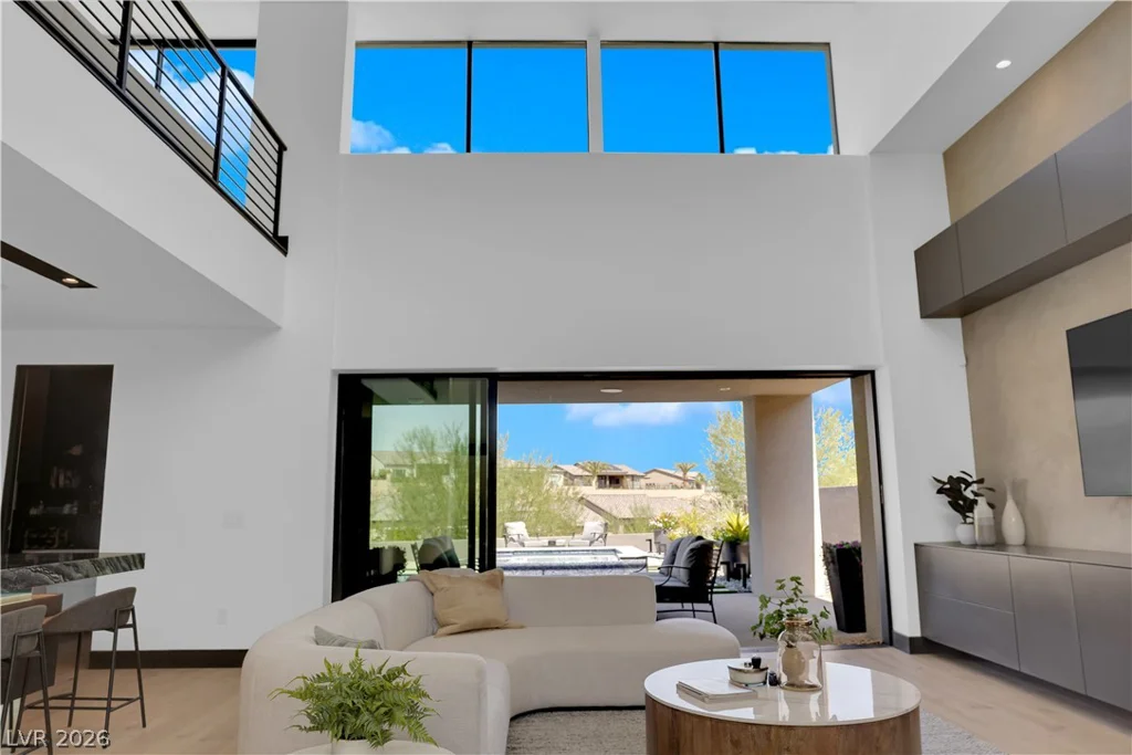 16 Canyon Shores, Henderson, NV 89011