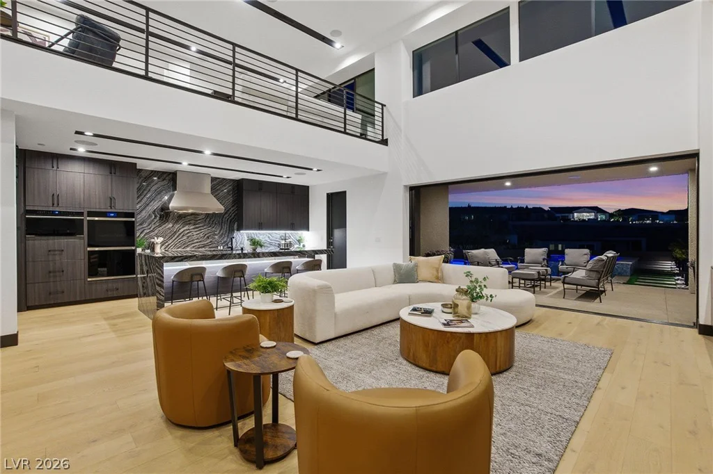16 Canyon Shores, Henderson, NV 89011