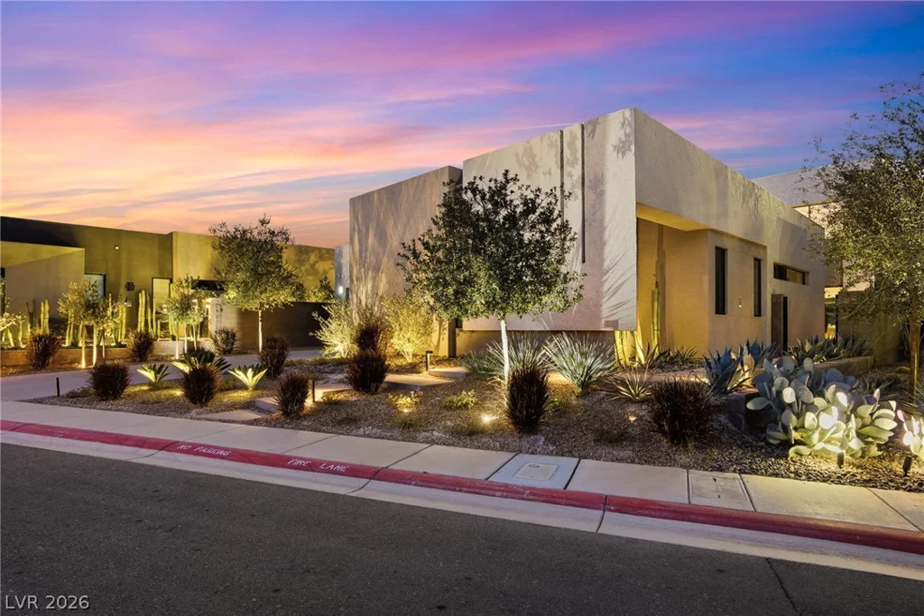 16 Canyon Shores, Henderson, NV 89011