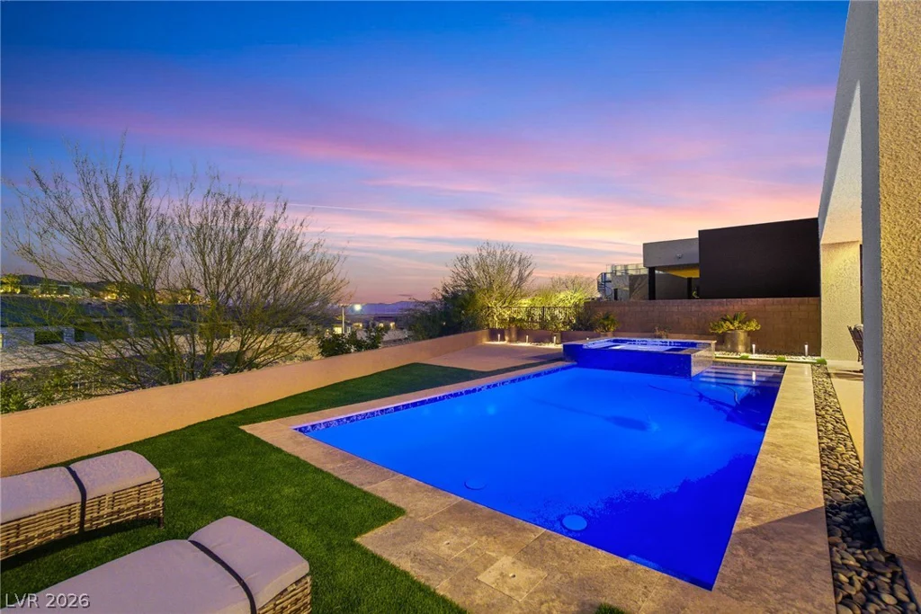 16 Canyon Shores, Henderson, NV 89011