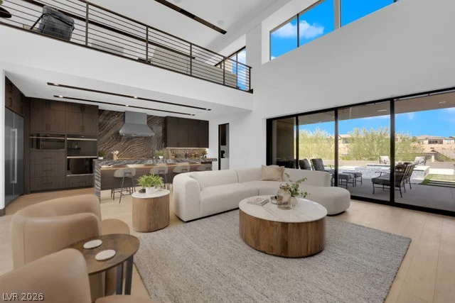 16 Canyon Shores, Henderson, NV 89011