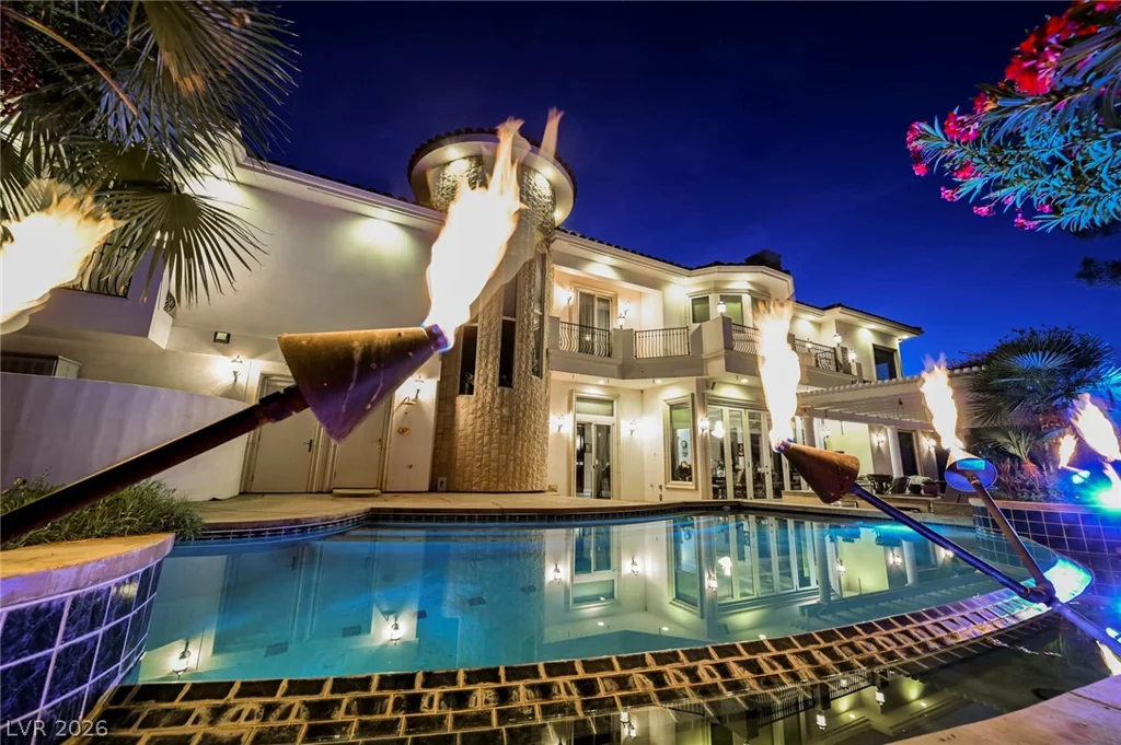 3495 Pama, Las Vegas, NV 89120