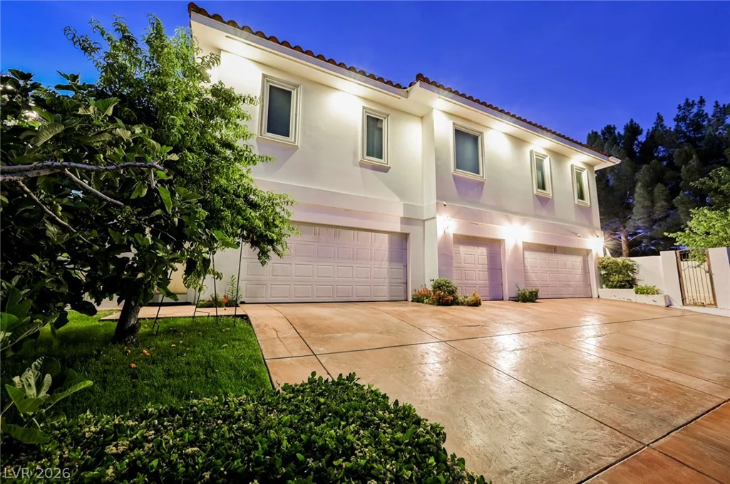 3495 Pama, Las Vegas, NV 89120