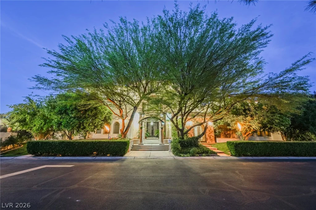 3495 Pama, Las Vegas, NV 89120